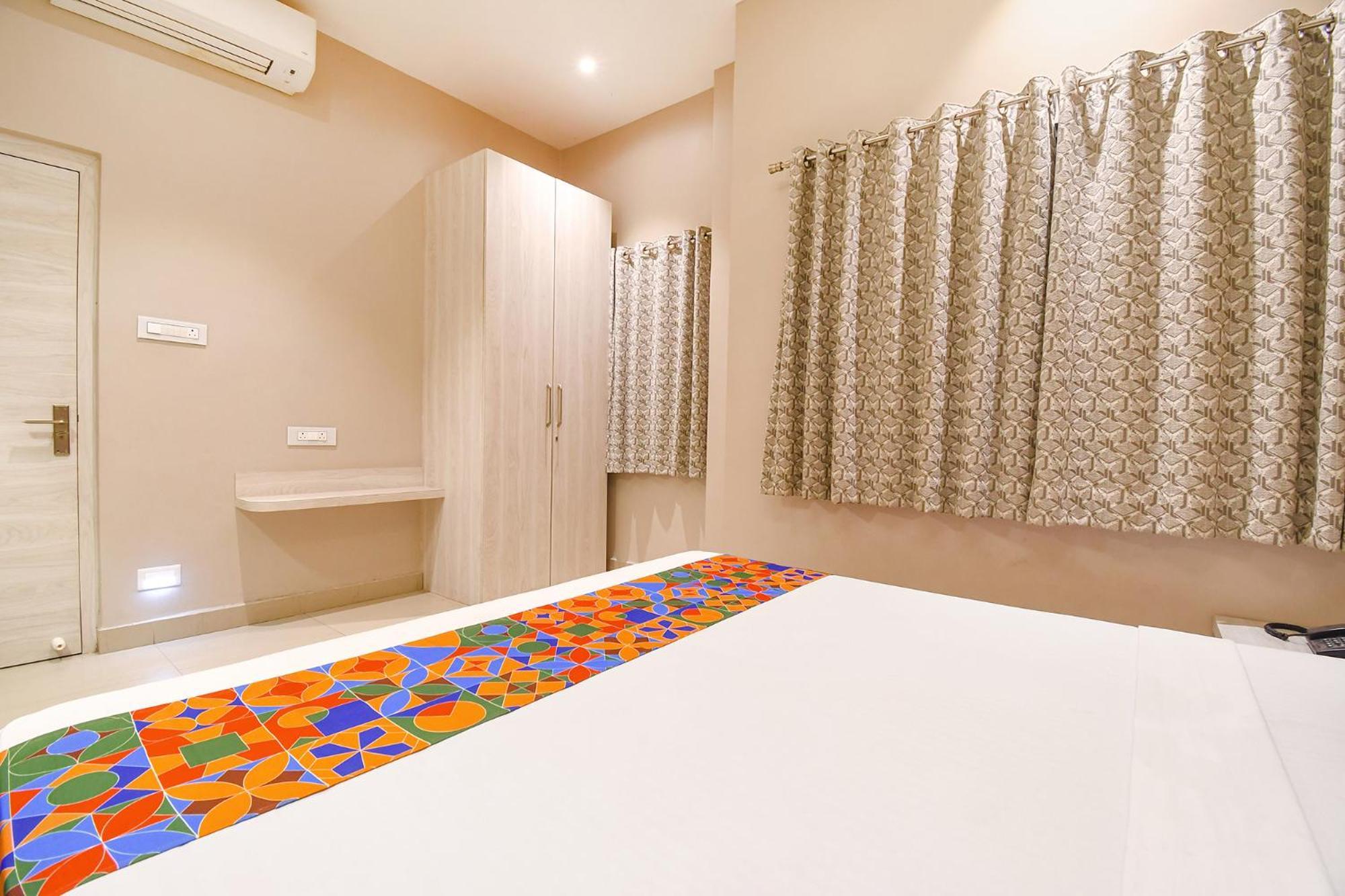 Fabhotel Kitchen Q Inn - Belaghata โกลกาตา ภายนอก รูปภาพ