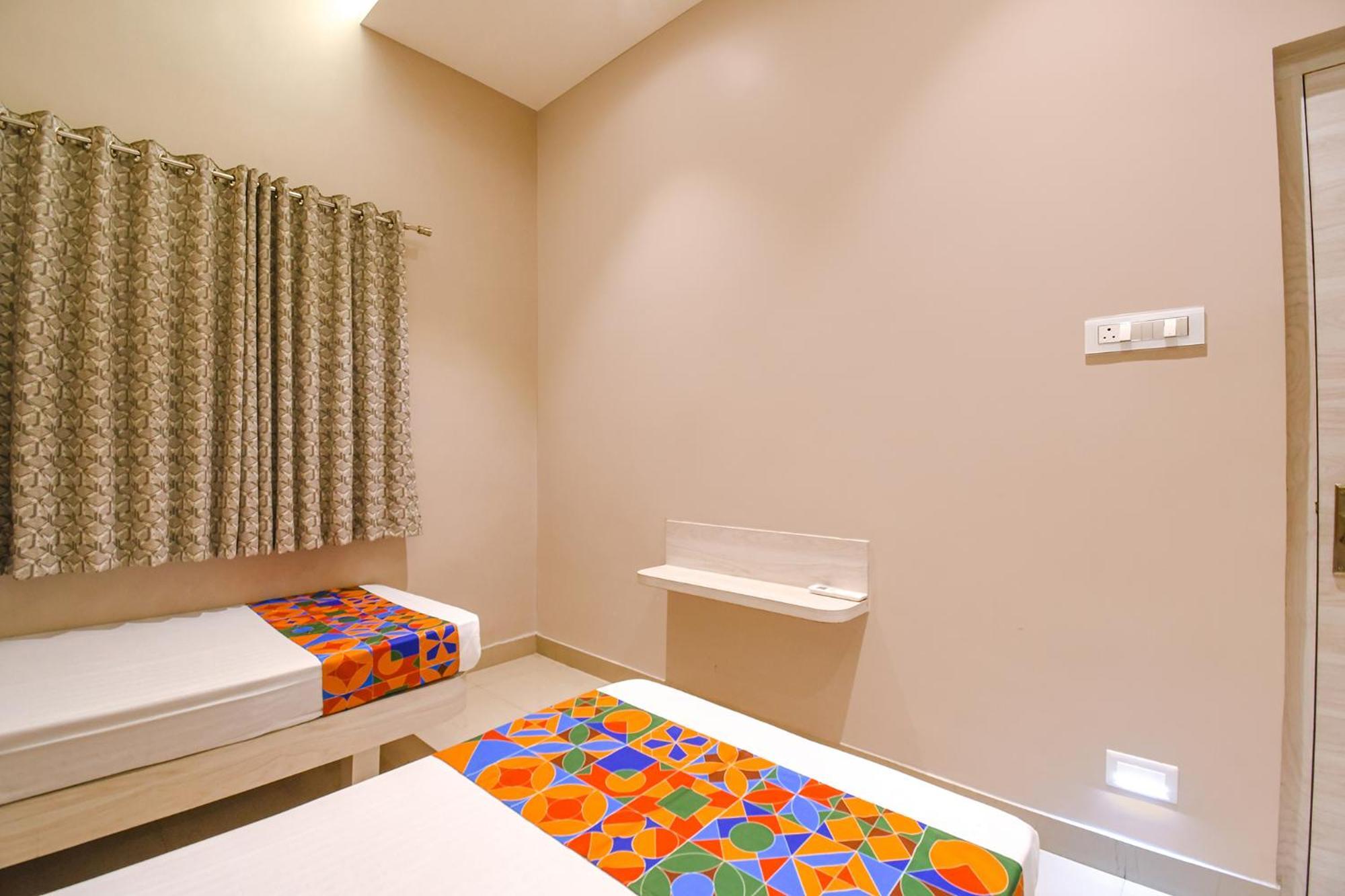Fabhotel Kitchen Q Inn - Belaghata โกลกาตา ภายนอก รูปภาพ